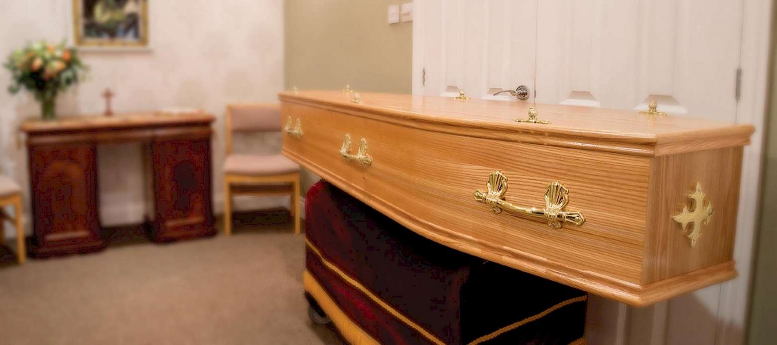 Care of your loved one | Andrew Bingham Independent Funeral Service